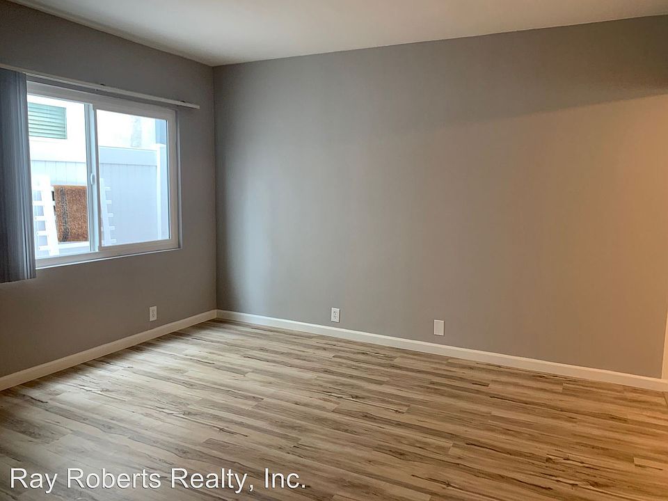 1st image of 165 Bay Shore Ave APT B