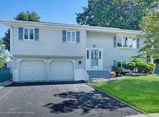 6 Jacob St, Old Bridge, NJ 08857