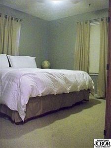 5th image of 801 Holiday Dr