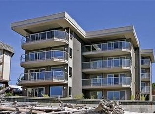 3633 Beach Dr SW APT 302, Seattle, WA 98116