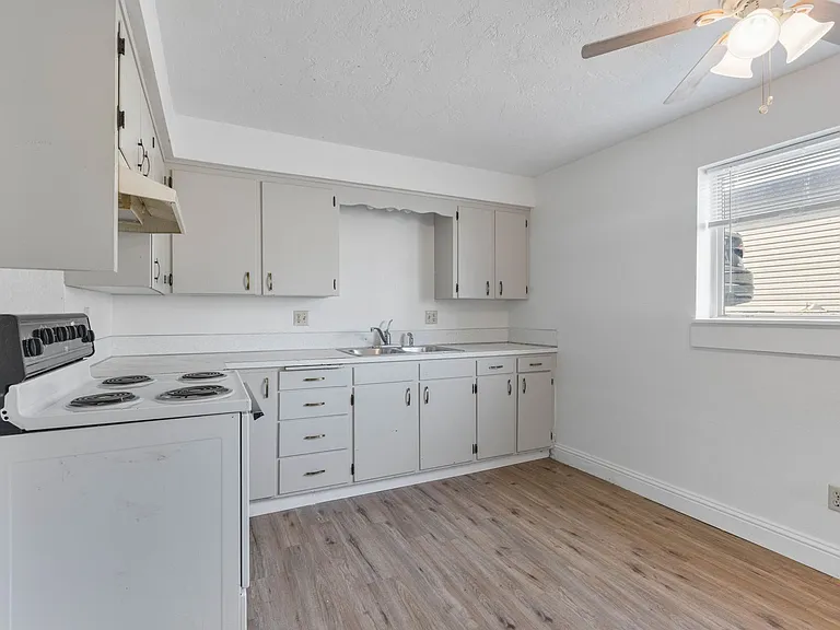 1524 Laprele St #1-4 — Photo 6