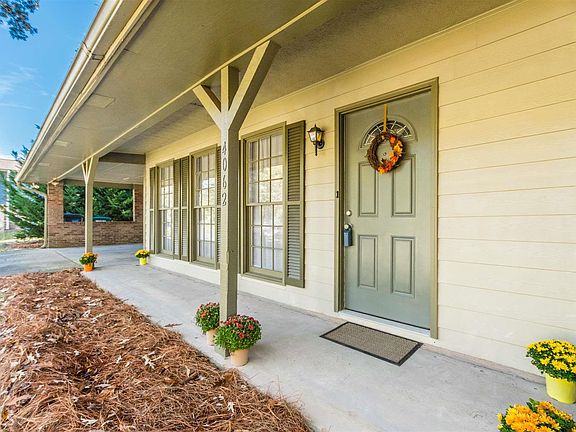 4th image of 4062 Scenic Mountain Dr