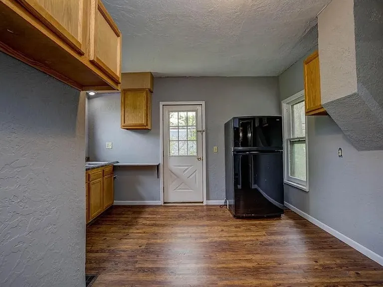 330 W Withrow St — Photo 14