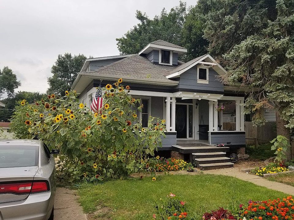 1st image of 522 S Hiawatha Ave