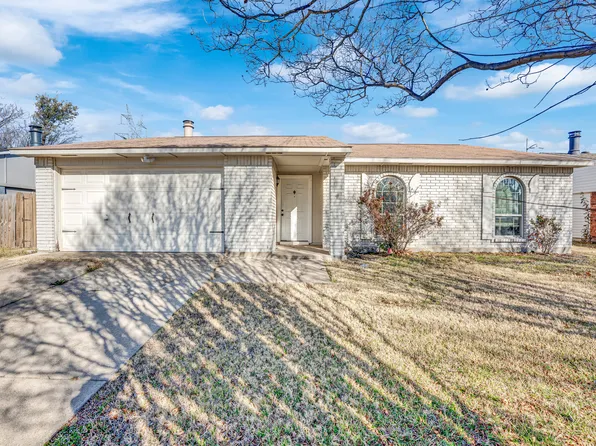 1722 Independence Trl, Grand Prairie, TX 75052