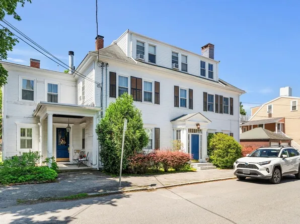 6 Orange St APT 7, Newburyport, MA 01950