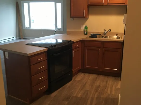 915 21st Ave NW Unit B, Minot, ND 58703