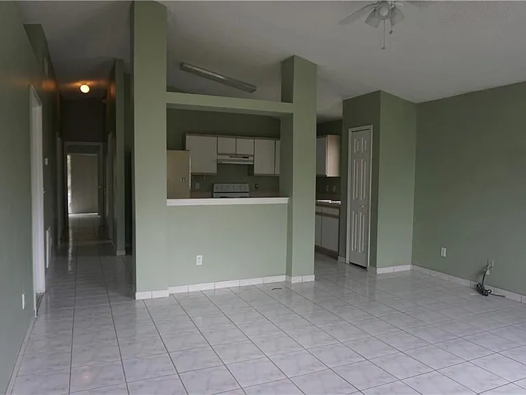 7139 Edgewater Shores Ct — Photo 9