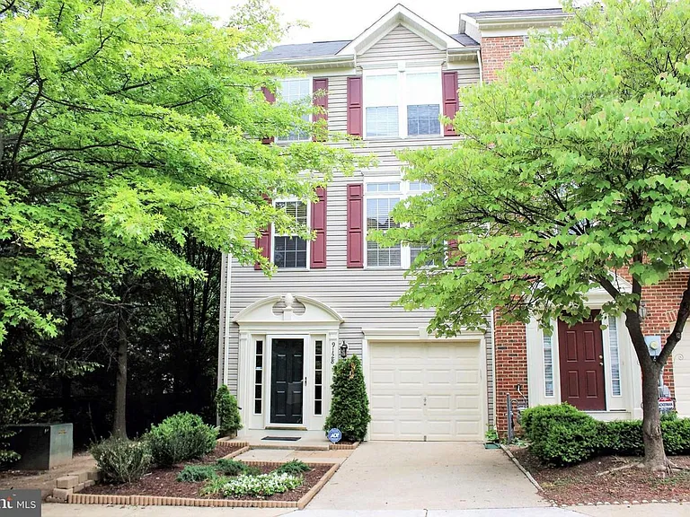 9128 Aventon Ct — Photo 1