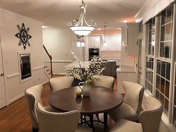 5th image of 102 Fisher Ct