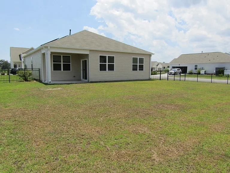 2165 Ainsley Dr — Photo 31