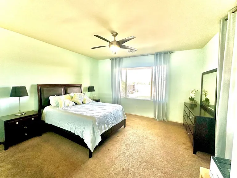 1145 E Madera Grove Ln — Photo 3