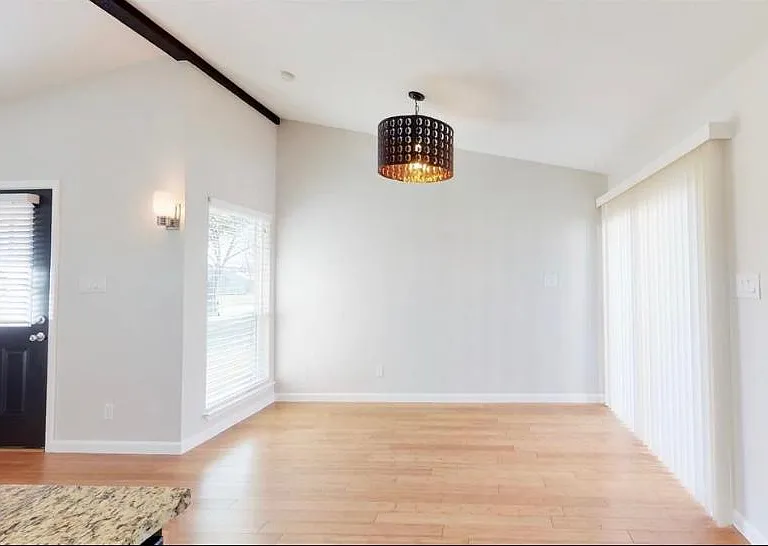 4511 Chapman St — Photo 18