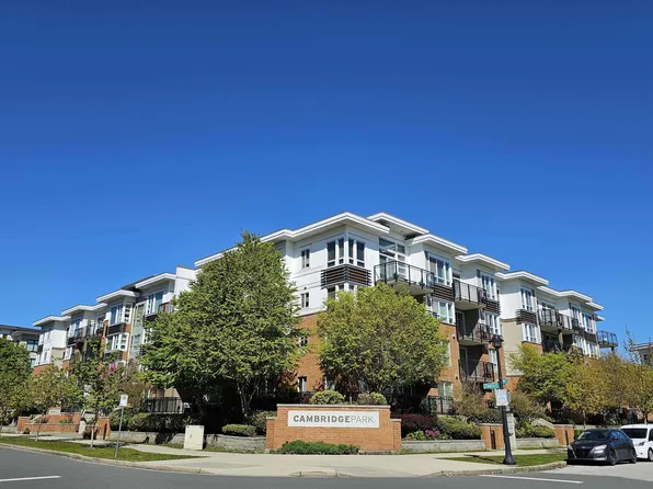 9500 Odlin Rd #205, Richmond, BC V6X 0H5