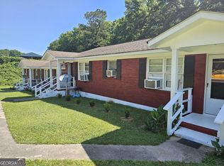 220 Greenbriar Dr, Cedartown, GA 30125