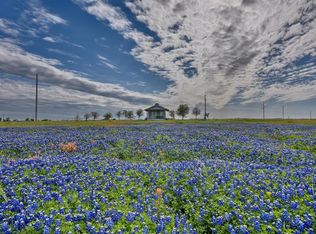 6522 Prihoda Rd, New Ulm, TX 78950