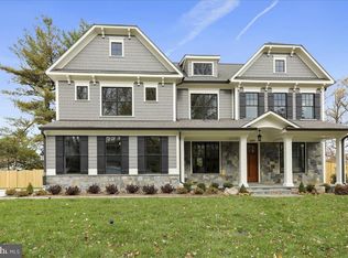 6301 Maiden Ln, Bethesda, MD 20817