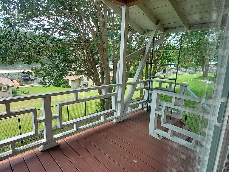 1807 Lakeshore Dr #C — Photo 11