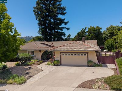 1085 Country Club Dr, Moraga, CA, 94556