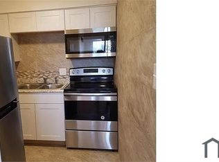 321 Eichelberger St #B, Saint Louis, MO 63111