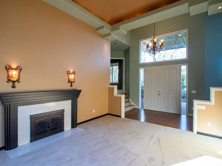 15831 SE 45th St — Photo 15