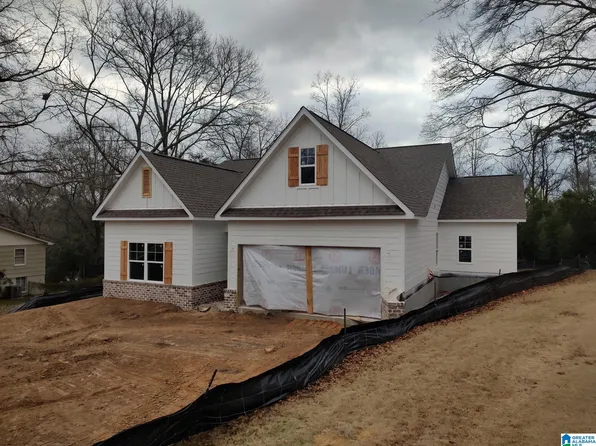 2208 Larkspur Dr, Birmingham, AL 35226