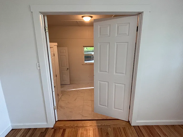 5103 Jarrett Rd — Photo 5