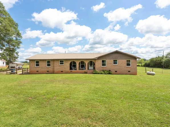 7276 Eastaboga Rd, Eastaboga, AL 36260