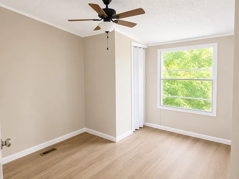 3120 Powell Dr — Photo 4