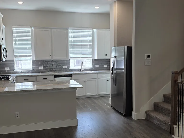 808 Concan Dr — Photo 23