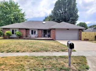 1996 S Western Ave, Springfield, MO 65807