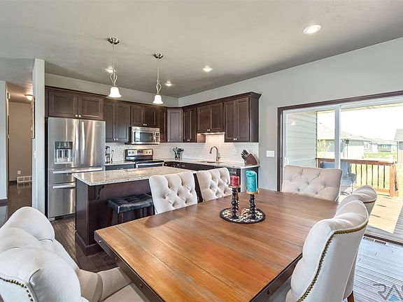 2nd image of 5512 S Sirocco Ave