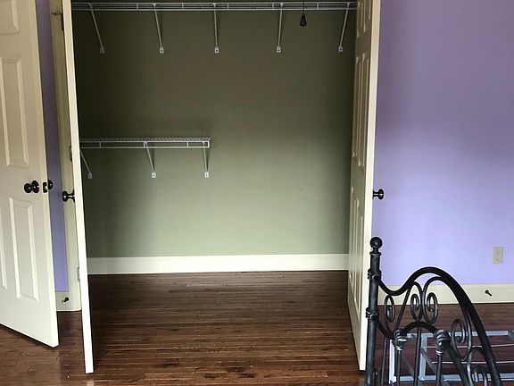 5th image of 309 Glencoe Ln