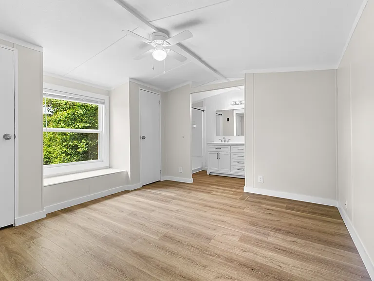 206 Primrose Rd — Photo 8