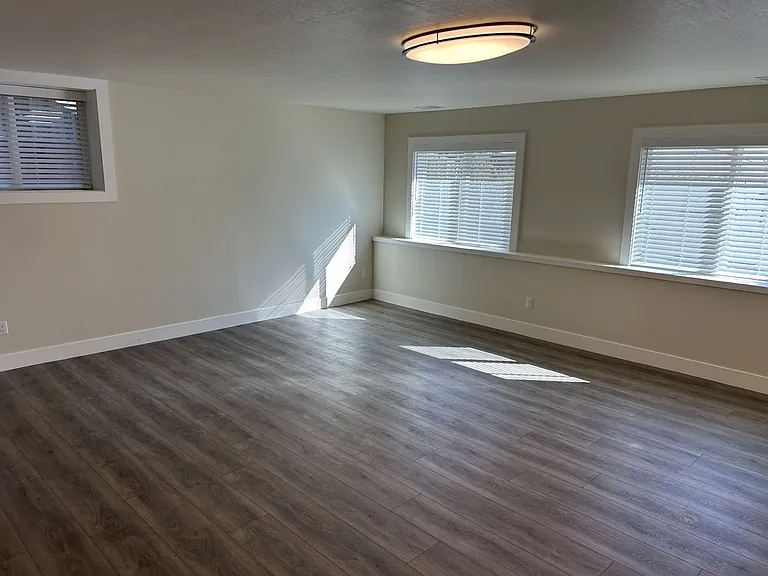 85 Jackson Dr — Photo 34