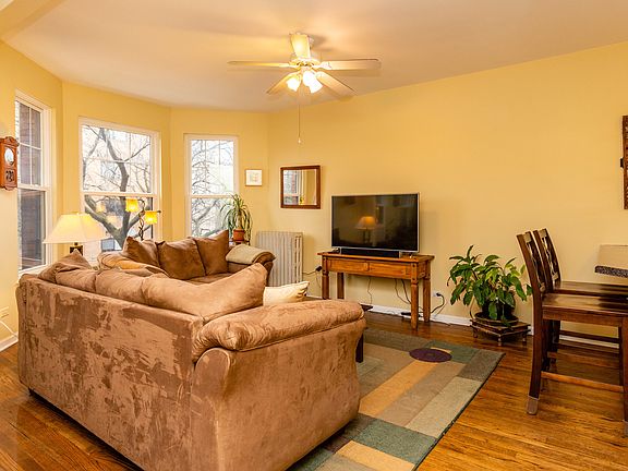 2nd image of 1207 W Morse Ave #2
