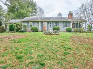 311 Max Jett Rd, Johnson City, TN 37601