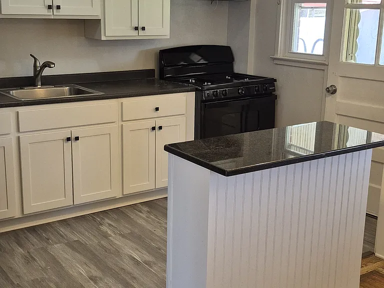8057 Wallace Rd — Photo 13