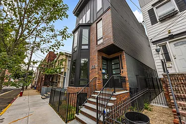 109 Webster Avenue, #1
