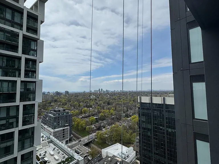 20 Soudan Ave #2204 — Photo 15