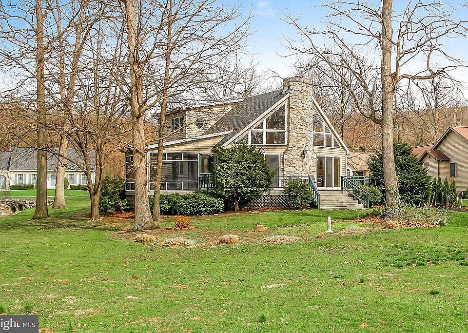 1st image of 6824 Fairway Dr E