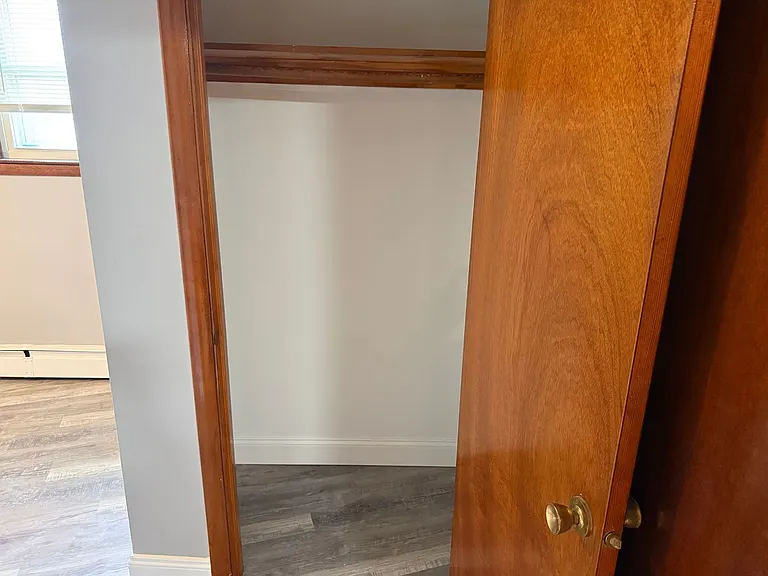 781 Winthrop Ave — Photo 6