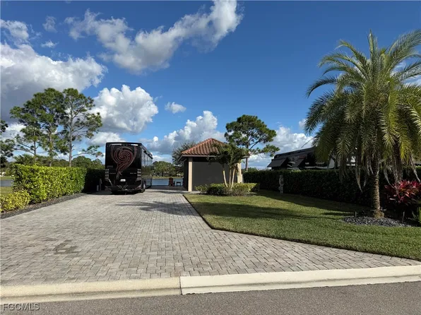 13221 Golden Palms Cir, Fort Myers, FL 33913