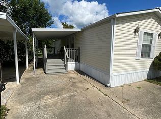 21 Ray Dr, Ofallon, MO 63366
