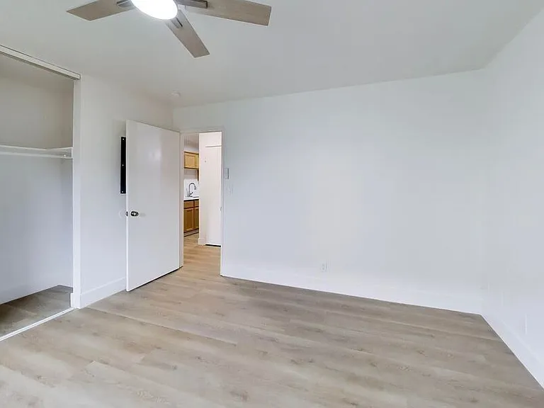 2727 Marina Boulevard — Photo 20