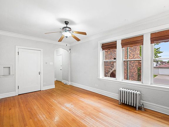 5th image of 4357 W George St #1