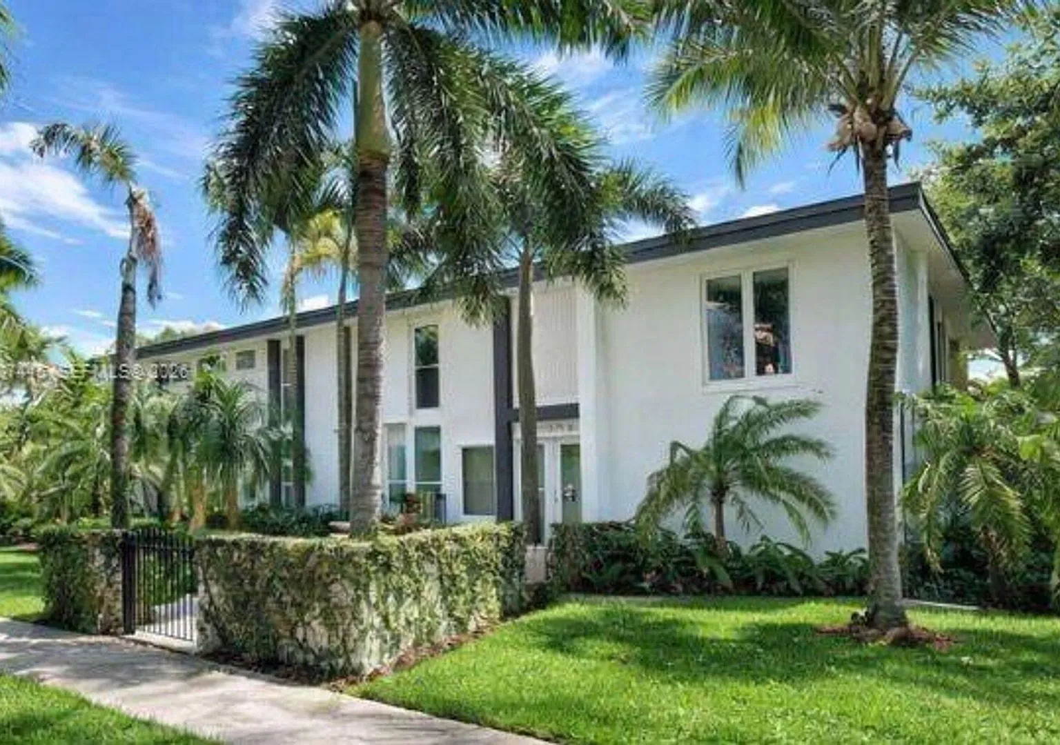 1226 San Miguel Ave # 0, Coral Gables, FL 33134 — Photo 2