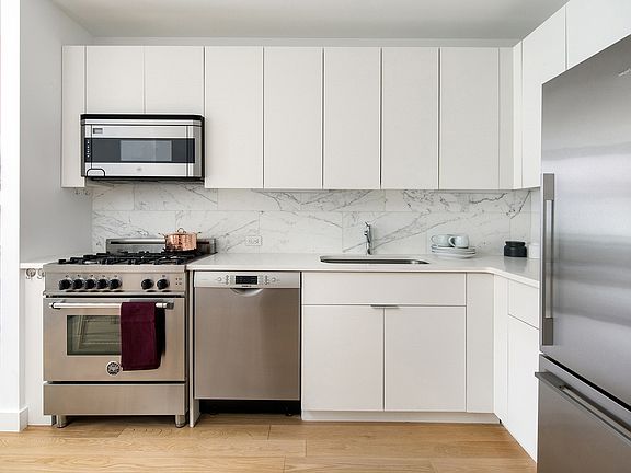 5th image of 515 9th Ave APT 7M