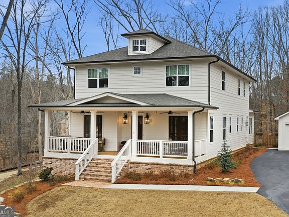 3rd image of 881 Arnold Mill Rd