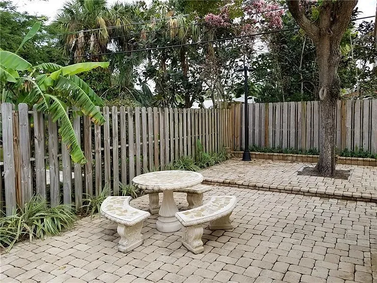 2920 N Ocean Blvd #1 — Photo 10